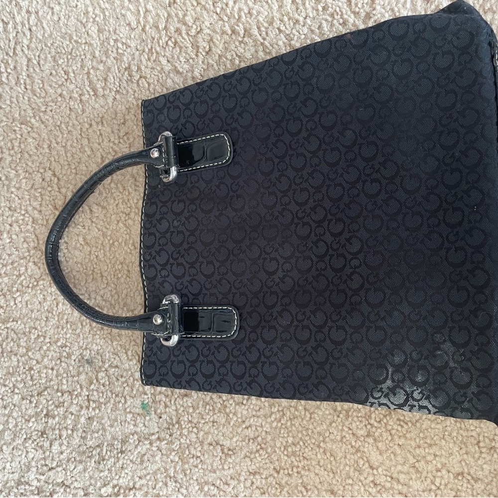 Guess Purse - Picture 7 of 7